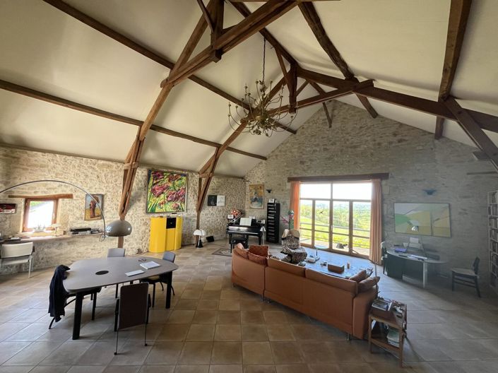 Image No.1-3 Bed House for sale