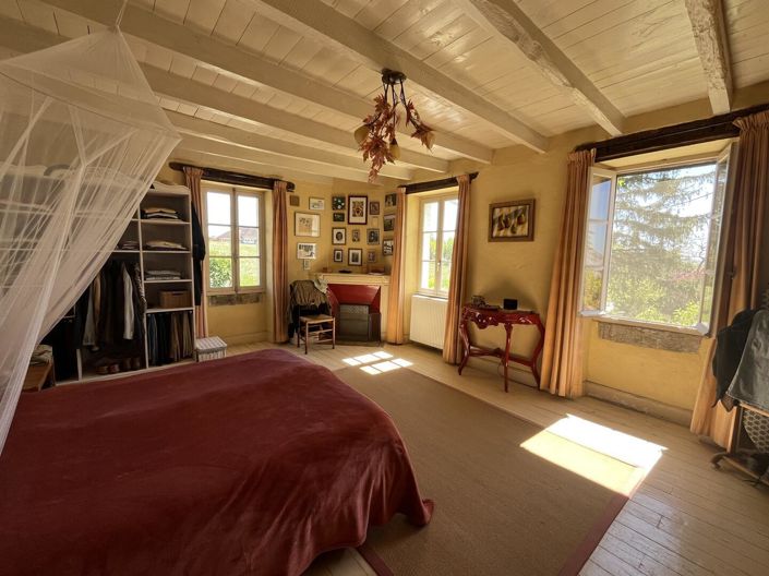 Image No.8-3 Bed House for sale