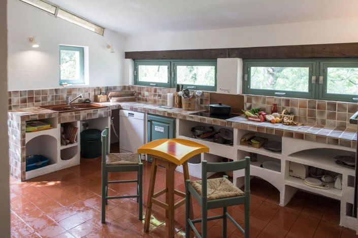 Image No.20-6 Bed House for sale