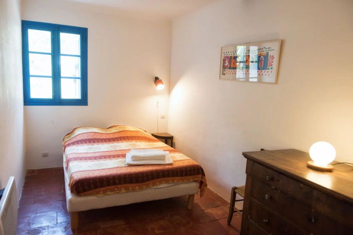 Image No.21-6 Bed House for sale