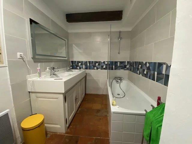 Image No.24-6 Bed House for sale