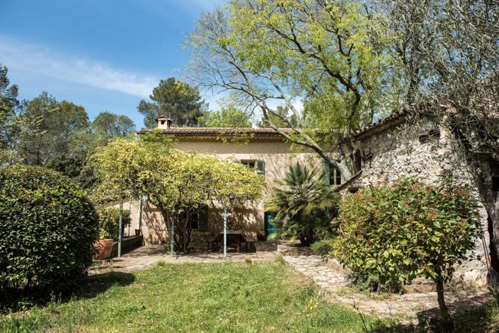 Image No.7-6 Bed House for sale