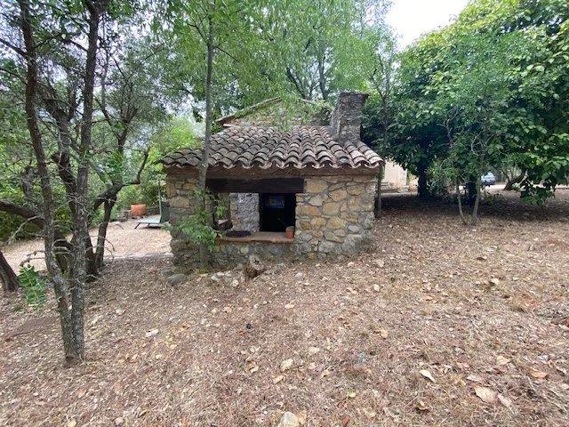 Image No.9-6 Bed House for sale