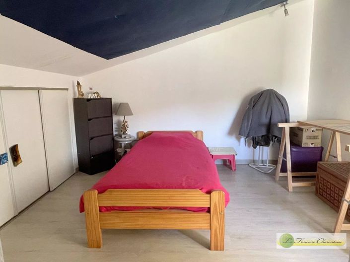 Image No.19-Maison de 4 chambres à vendre à Ranville-Breuillaud