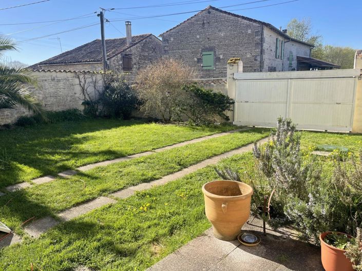 Image No.2-4 Bed House for sale