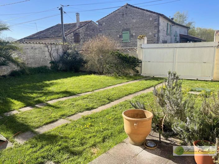 Image No.3-Maison de 4 chambres à vendre à Ranville-Breuillaud