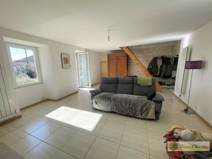 Image No.8-Maison de 4 chambres à vendre à Ranville-Breuillaud