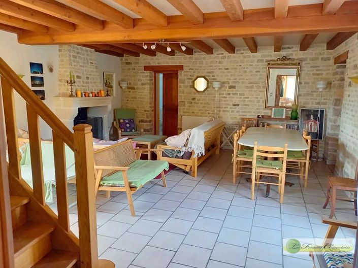 Image No.2-3 Bed House for sale