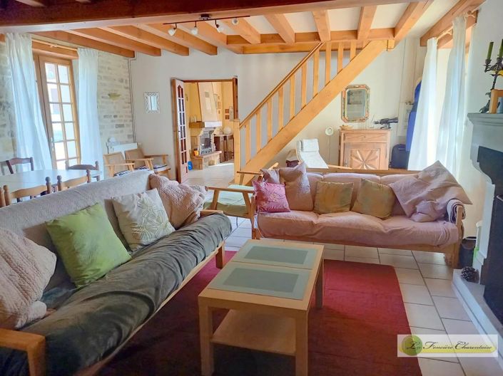 Image No.7-3 Bed House for sale