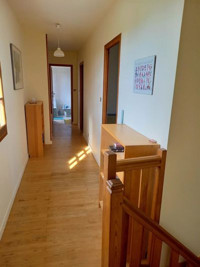 Image No.8-3 Bed House for sale