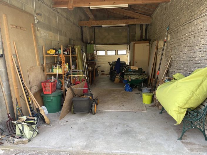 Image No.18-3 Bed House for sale