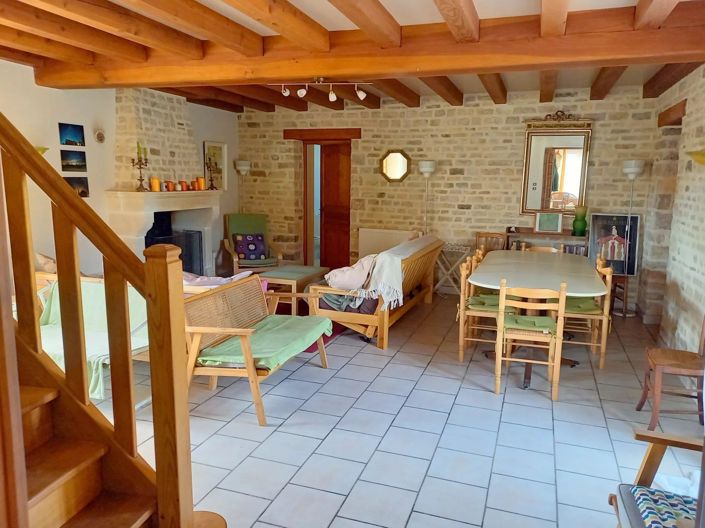 Image No.6-3 Bed House for sale