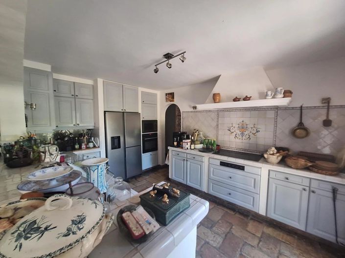 Image No.14-4 Bed House for sale