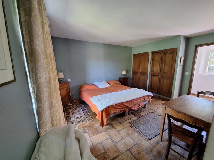 Image No.9-4 Bed House for sale