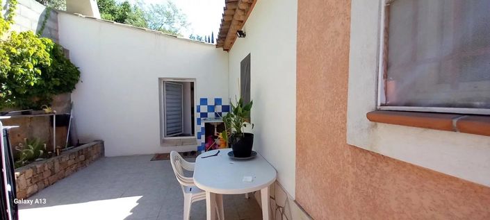 Image No.13-4 Bed House for sale