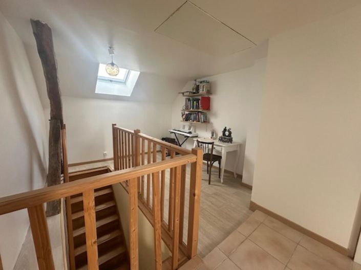 Image No.9-2 Bed House for sale