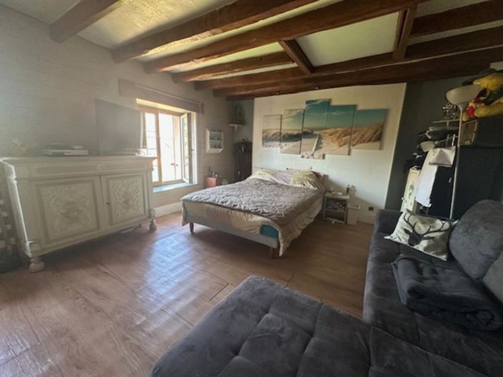 Image No.11-3 Bed House for sale