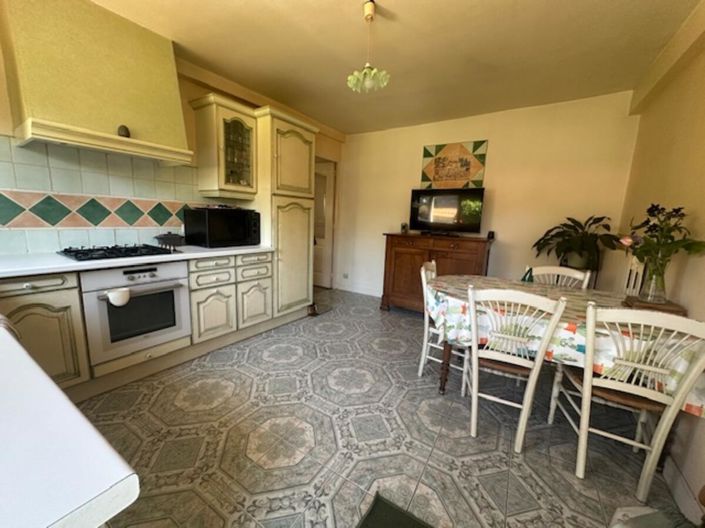 Image No.15-3 Bed House for sale