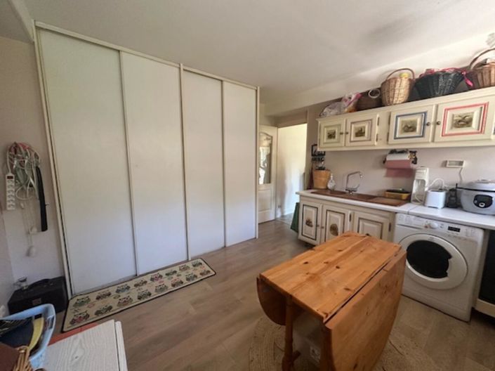 Image No.18-3 Bed House for sale