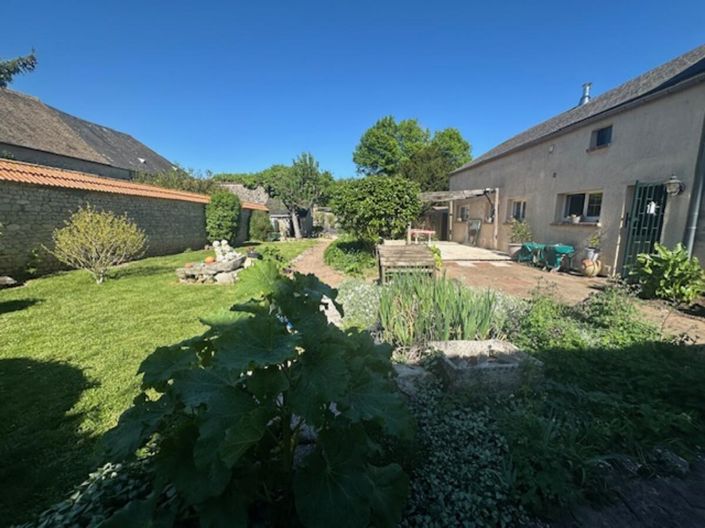 Image No.3-3 Bed House for sale