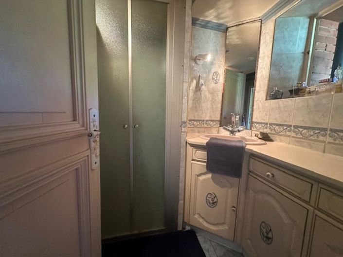 Image No.9-3 Bed House for sale