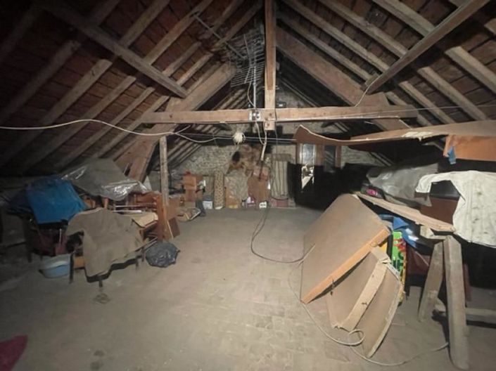 Image No.4-2 Bed House for sale