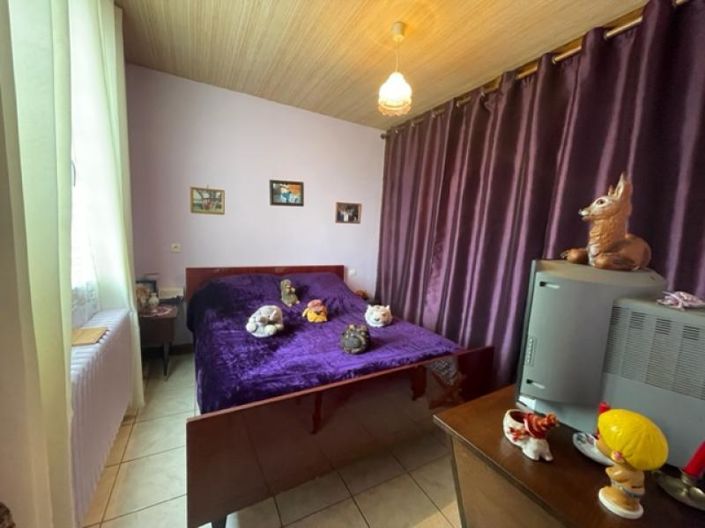 Image No.5-2 Bed House for sale