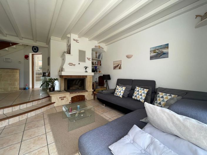 Image No.9-4 Bed House for sale