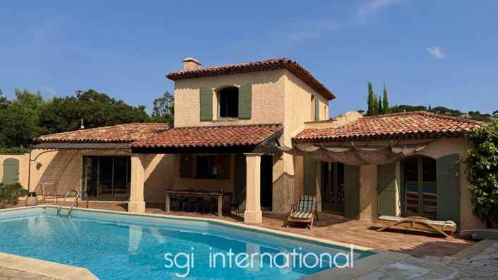 Image No.1-5 Bed House for sale