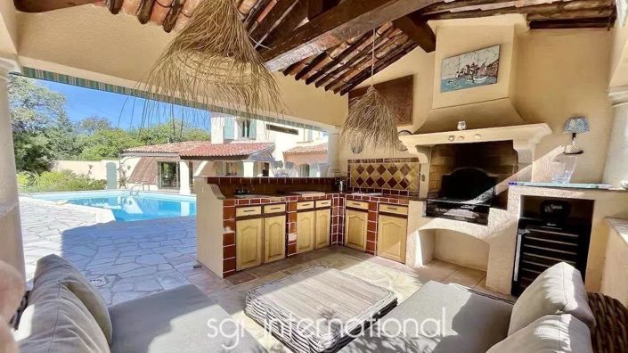 Image No.14-5 Bed House for sale