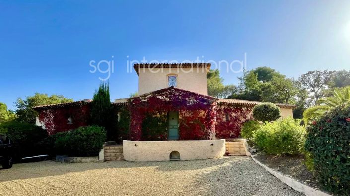 Image No.16-5 Bed House for sale