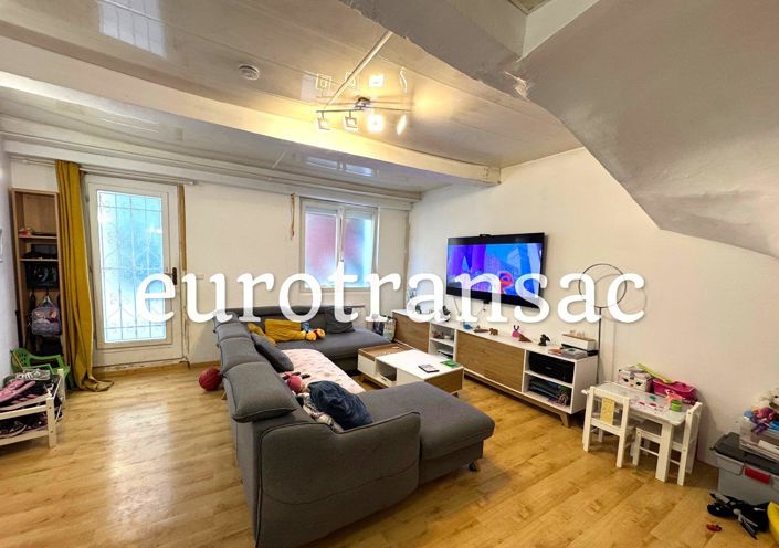 Image No.1-4 Bed House for sale