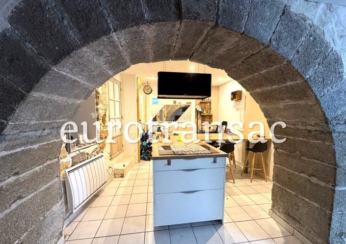 Image No.2-4 Bed House for sale