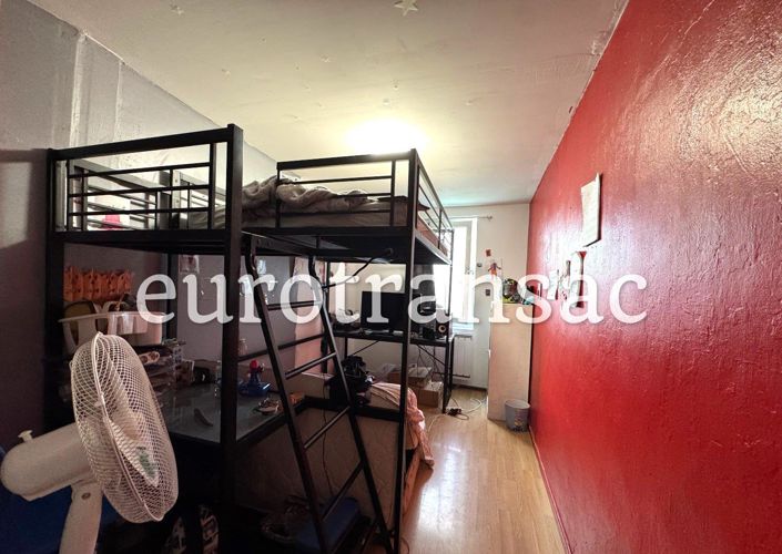 Image No.9-4 Bed House for sale