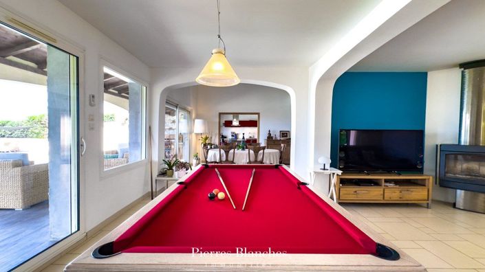 Image No.4-5 Bed House for sale