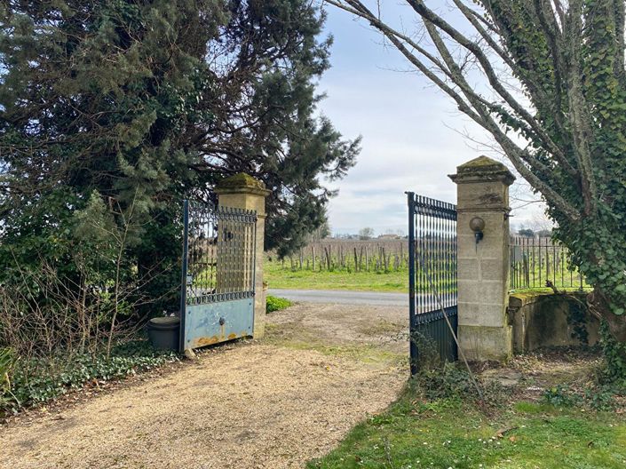 Image No.18-4 Bed House for sale