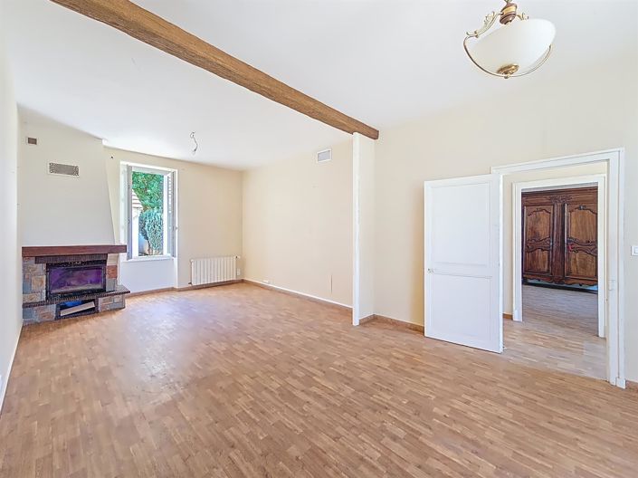 Image No.12-4 Bed House for sale