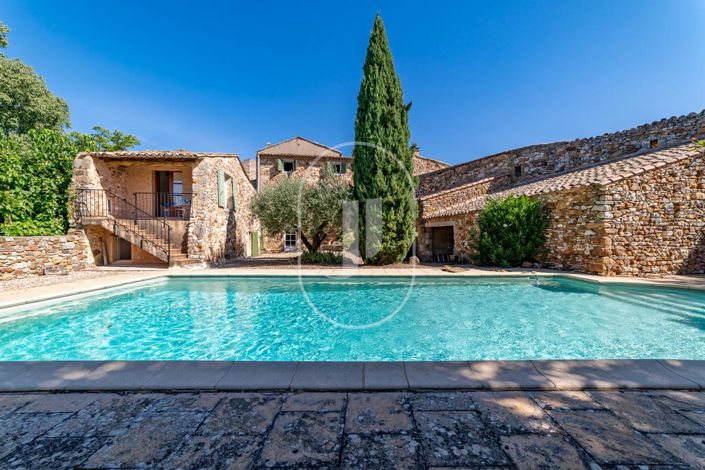 Image No.1-4 Bed House for sale