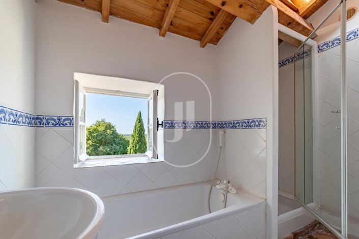 Image No.9-Maison de 4 chambres à vendre à Uzès