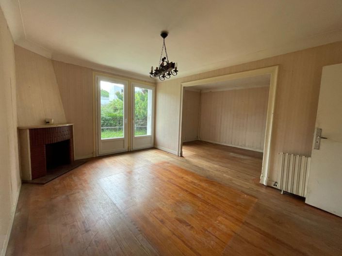 Image No.3-3 Bed House for sale