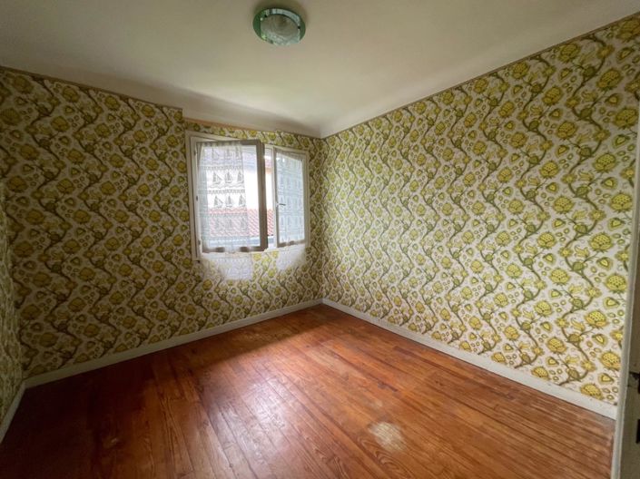 Image No.8-3 Bed House for sale