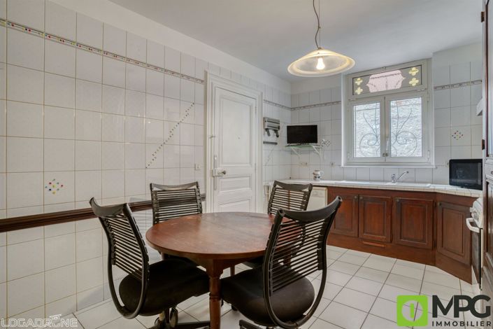 Image No.13-5 Bed House for sale