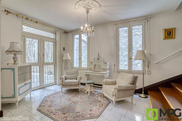 Image No.4-5 Bed House for sale