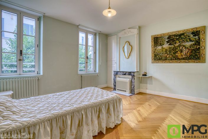 Image No.7-5 Bed House for sale