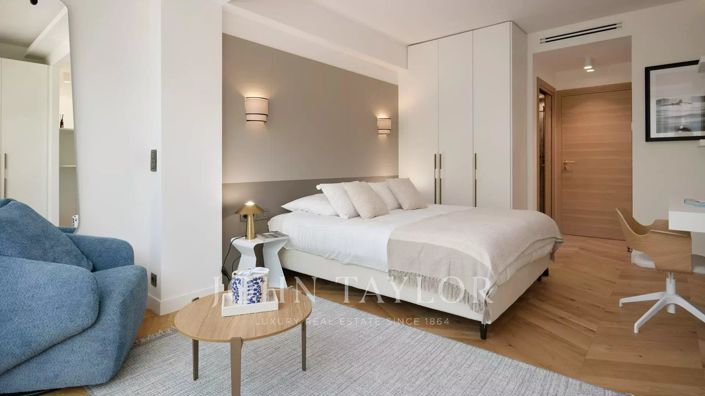 Image No.12-3 Bed Apartment for sale