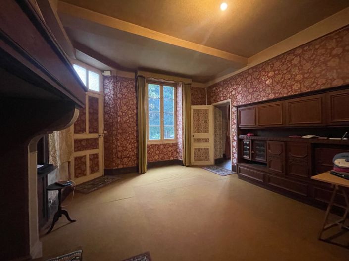 Image No.5-5 Bed House for sale