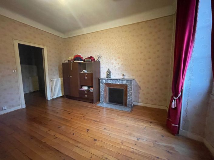 Image No.6-5 Bed House for sale