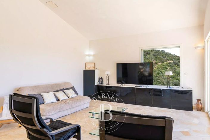 Image No.20-House for sale