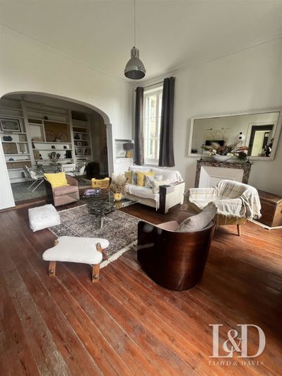 Image No.4-6 Bed House for sale