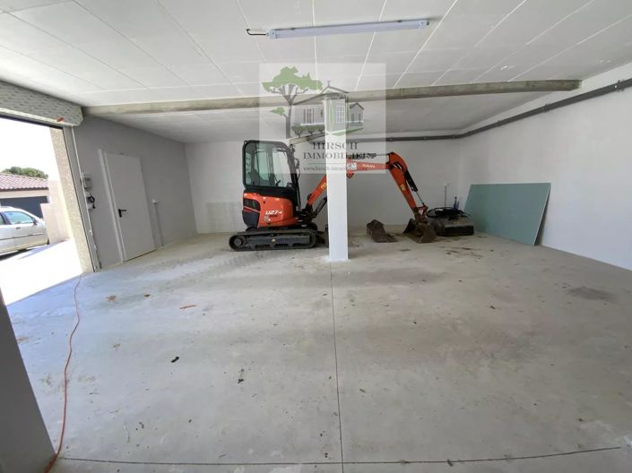 Image No.2-3 Bed House for sale